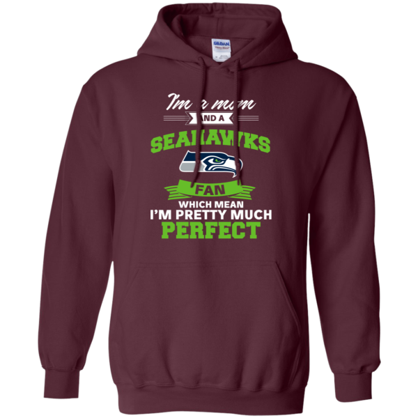 I'M A Mom And A Seattle Seahawks Fan T Shirt